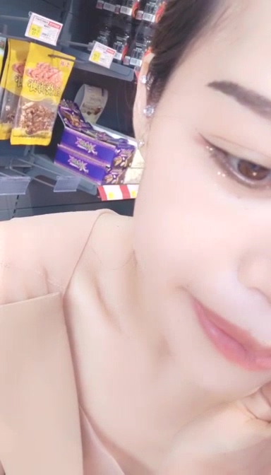 超市收银员 - 风骚御姐 [27V+22GB]