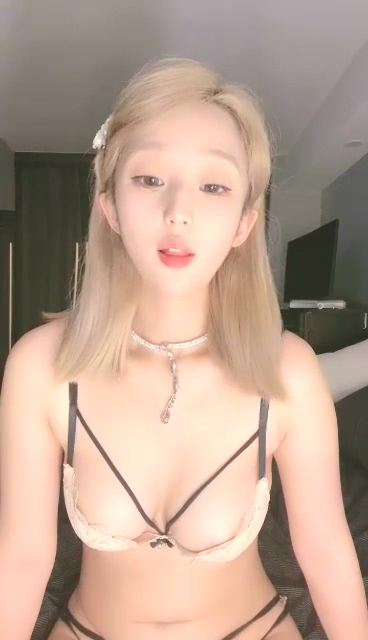 女神下海 航空大学学妹菲菲[15V+19GB]