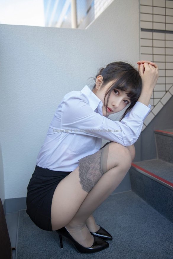 Shika小鹿鹿 - 年上彼女 [37P/353MB]