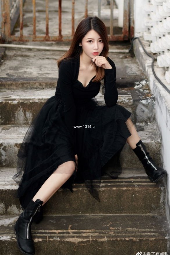 夏诗雯Sally - 私房照[17P]