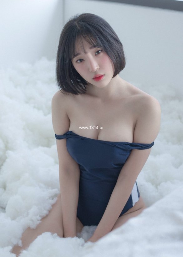 韩国美少女姜仁卿31套写真作品分享[9.9G]