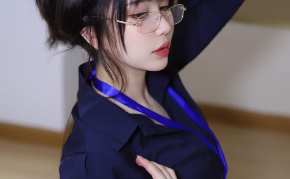 Tina很妖孽呀-职业装秘书46P-398M