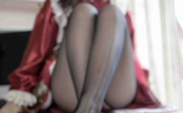 幻琪琪-红色Lolita黑丝[47P+1V／430MB]