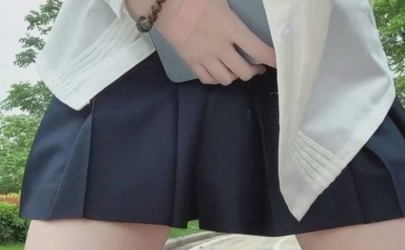 推特tuzaibaby公园路边