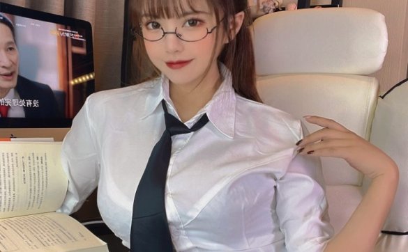 张思允-制服黑丝56P7V