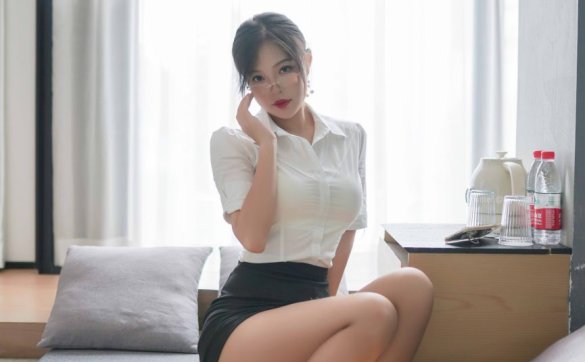 白烨 - 秘书的私人时间2[72P4V]